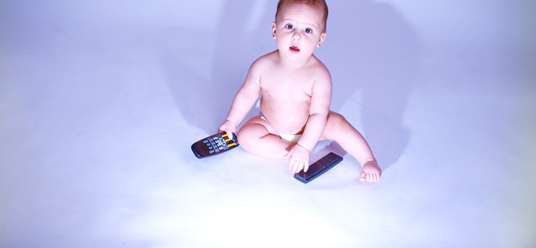 Os efeitos da exposição da TV no desenvolvimento dos bebês