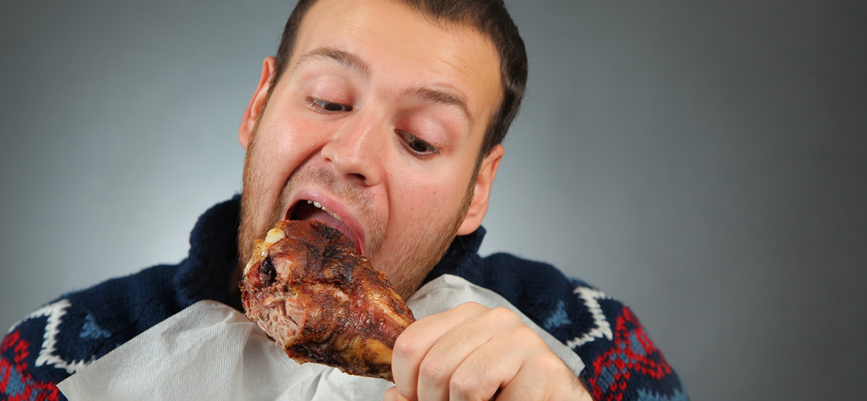 Comer carne pode aumentar risco de demência, avalia pesquisa